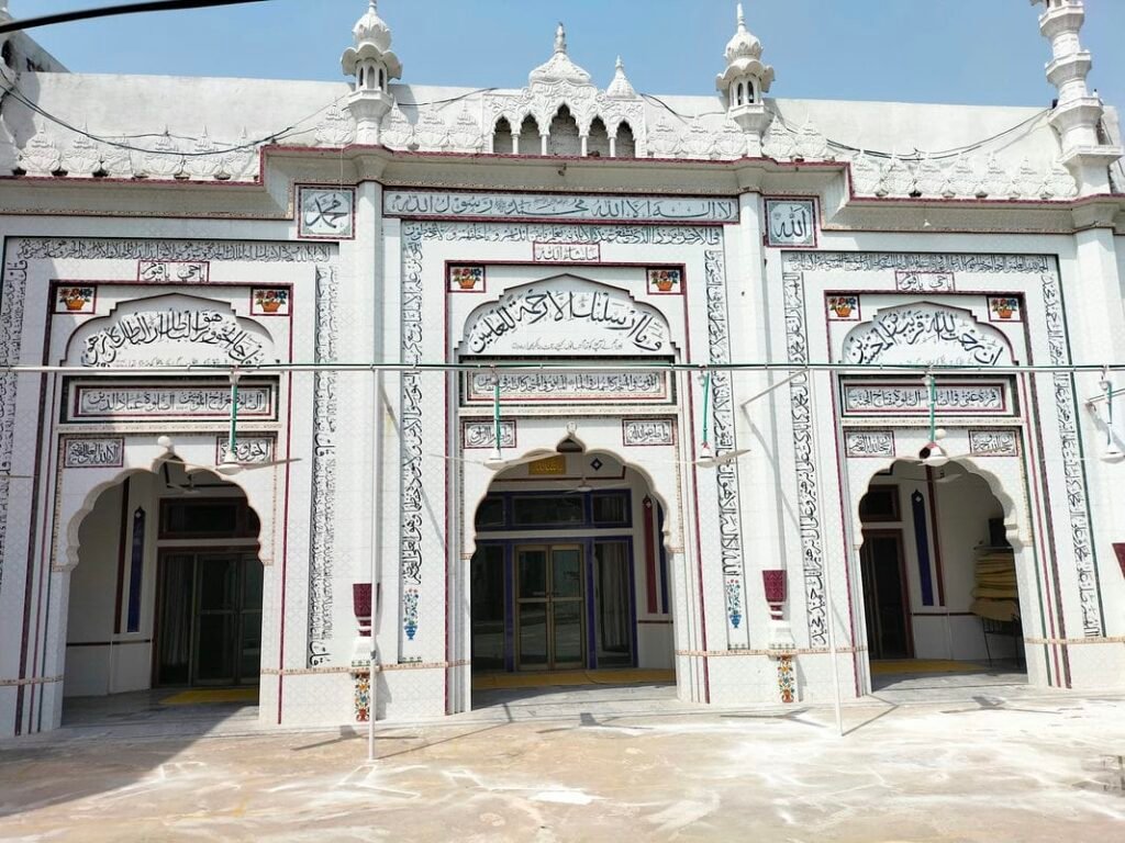 Lakhne kay mosque